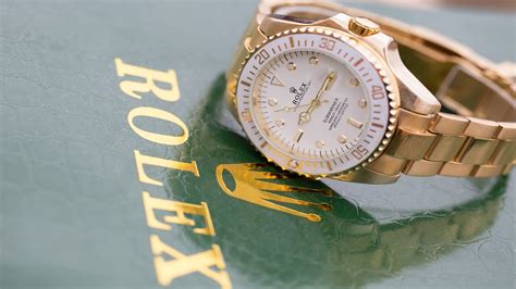 rolex tick or sweep|do Rolex watches tick sound.